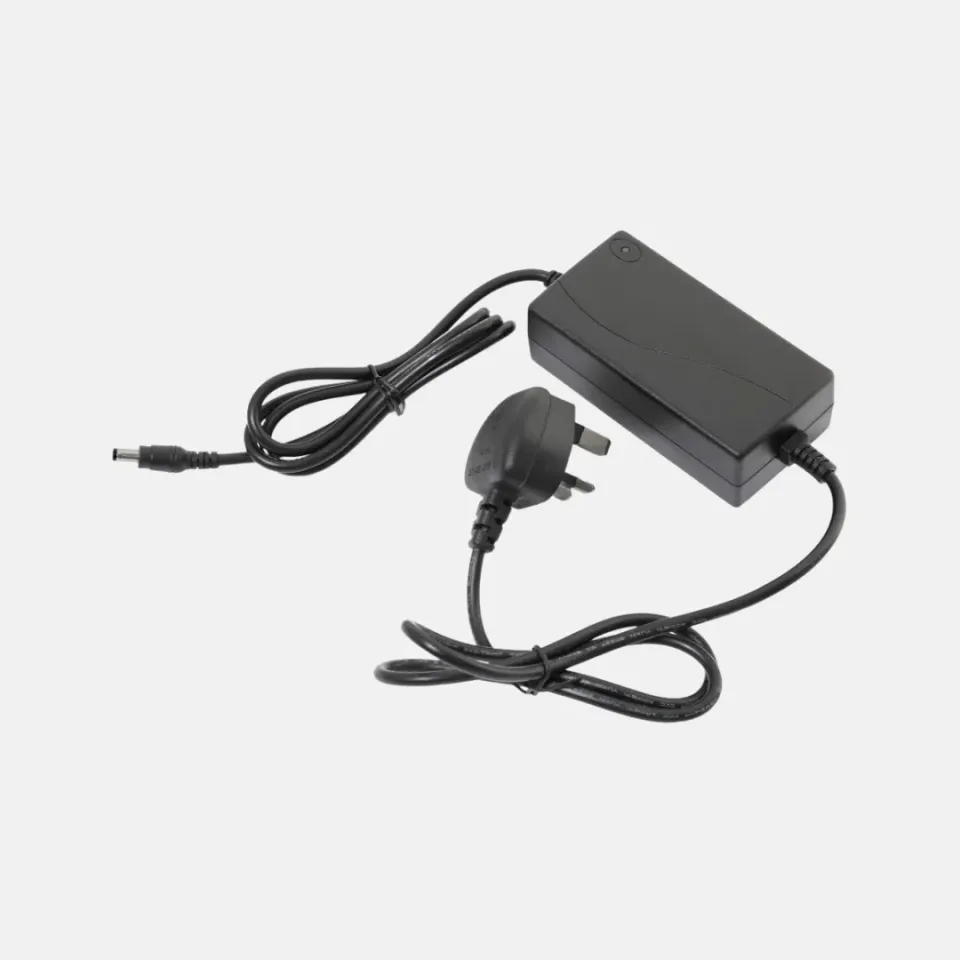 RATstands Trio4 Plug Top nabíječka Li-ion
